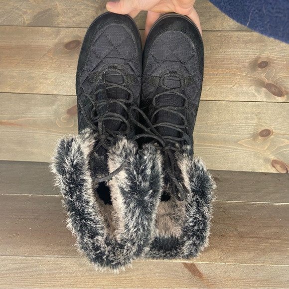 Ll bean tek 2.5 womens size 9.5 boots black Waterproof lined fur snow shoes - Picture 6 of 8